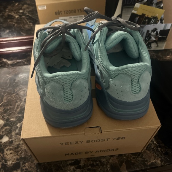 Adidas Yeezy Boost Faduza - Picture 3 of 5